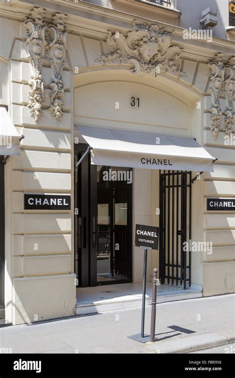 where are chanel stores located.